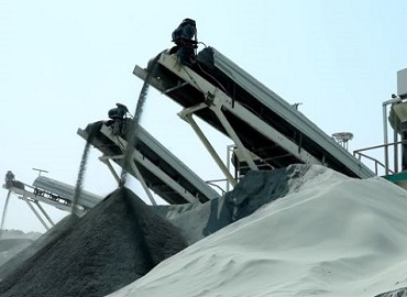 Aggregate screening process ensuring quality material at RQT Crusher Oman